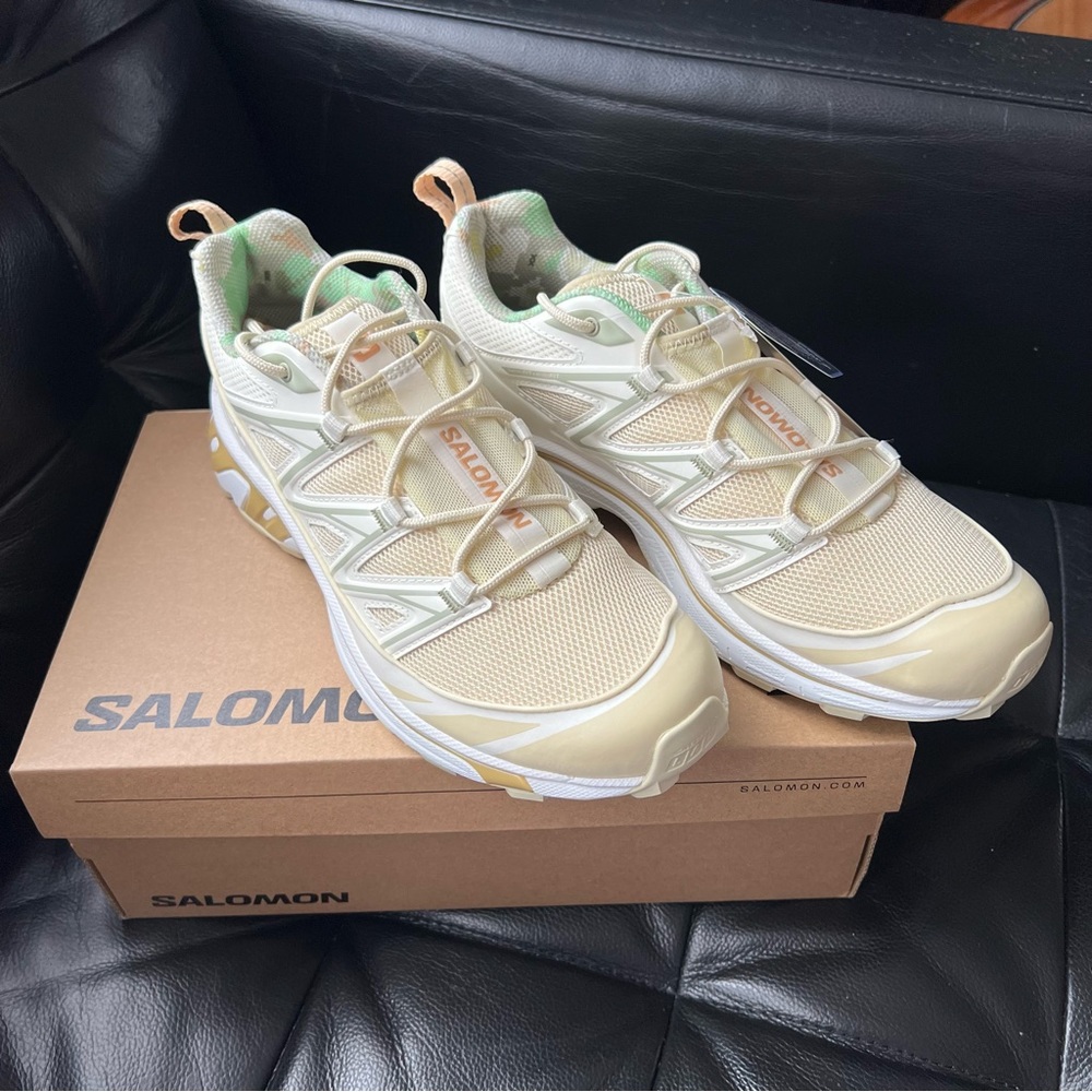 Salomon Unisex XT-6 Expanse Sneaker